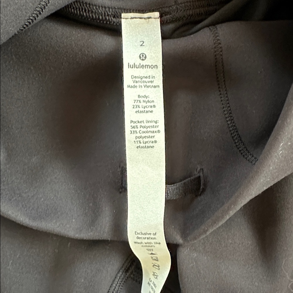 NWT Lululemon Wunder Train HR Crop 21”- Size 2 - Picture 3 of 4
